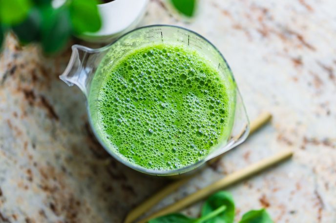 a yummy vegan green smoothie recipe